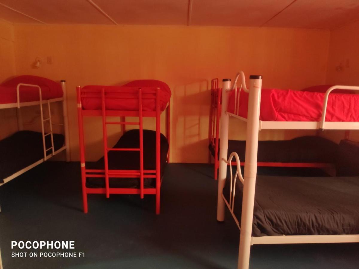 Complejo Don Joel Hostel El Chalten Ngoại thất bức ảnh